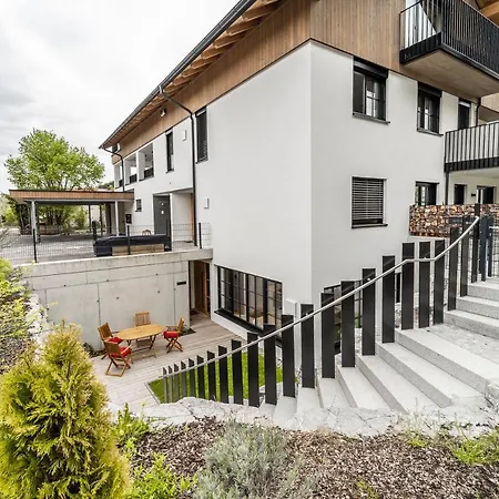 Waldrose Apartment